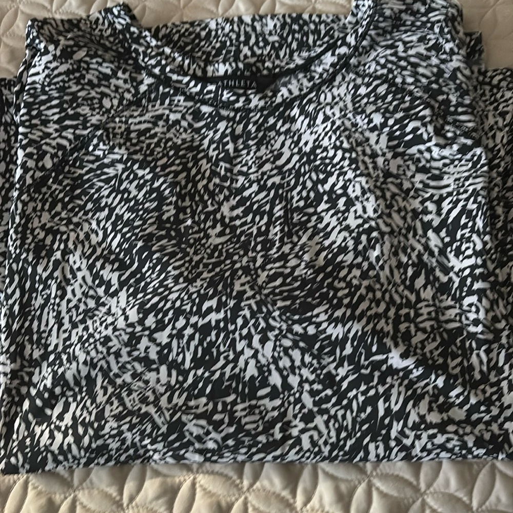 Athleta Lightweight Athletic SS Top.
